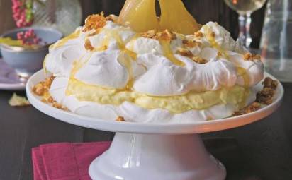 Torta Pavlova s hruškami