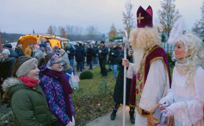 V MEDOLANDII OSLÁVIA ADVENTNÉ OBDOBIE VEĽKÝMI MEDOVNÍKMI